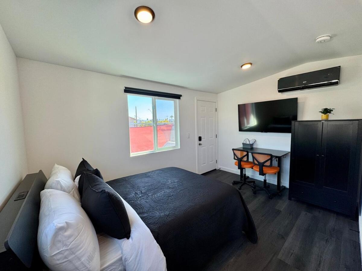 Your Downtown Cozy Studio With Backyard Unit C Феникс Экстерьер фото