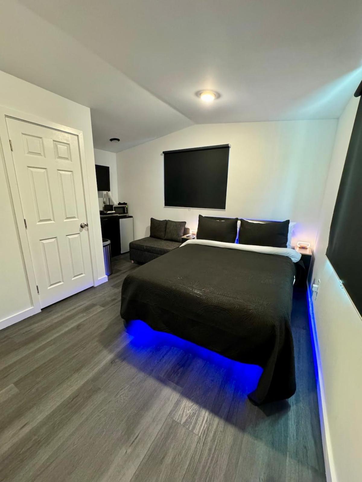 Your Downtown Cozy Studio With Backyard Unit C Феникс Экстерьер фото