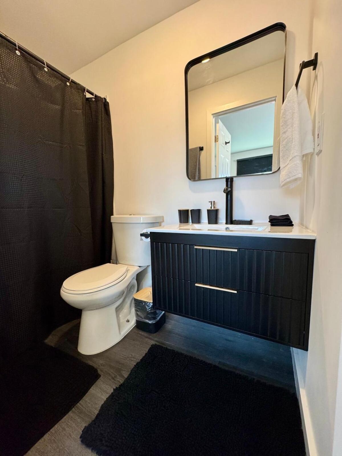 Your Downtown Cozy Studio With Backyard Unit C Феникс Экстерьер фото